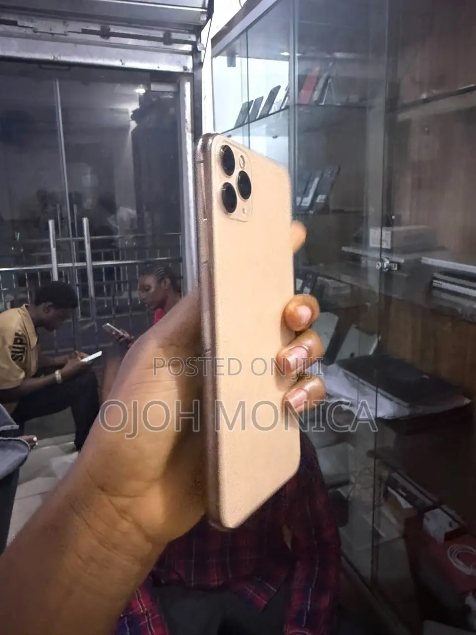 Apple iPhone 11 Pro Max 64 GB Gold