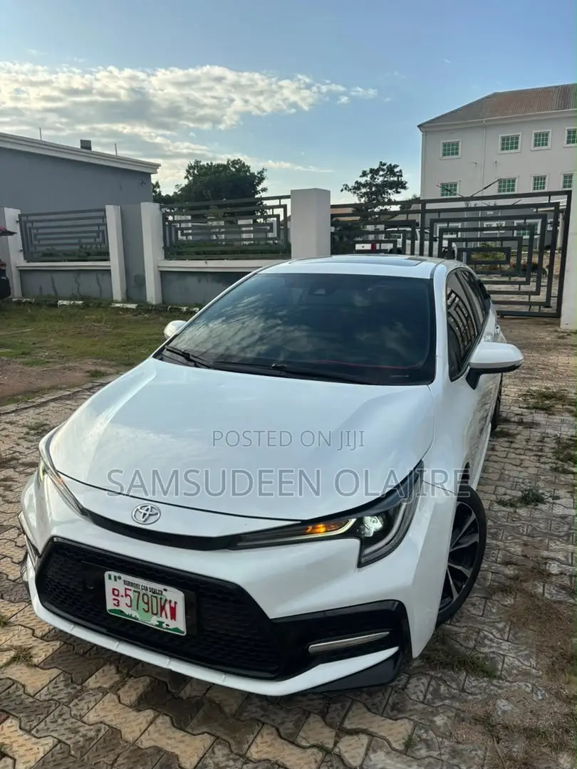 Toyota Corolla 2022 White