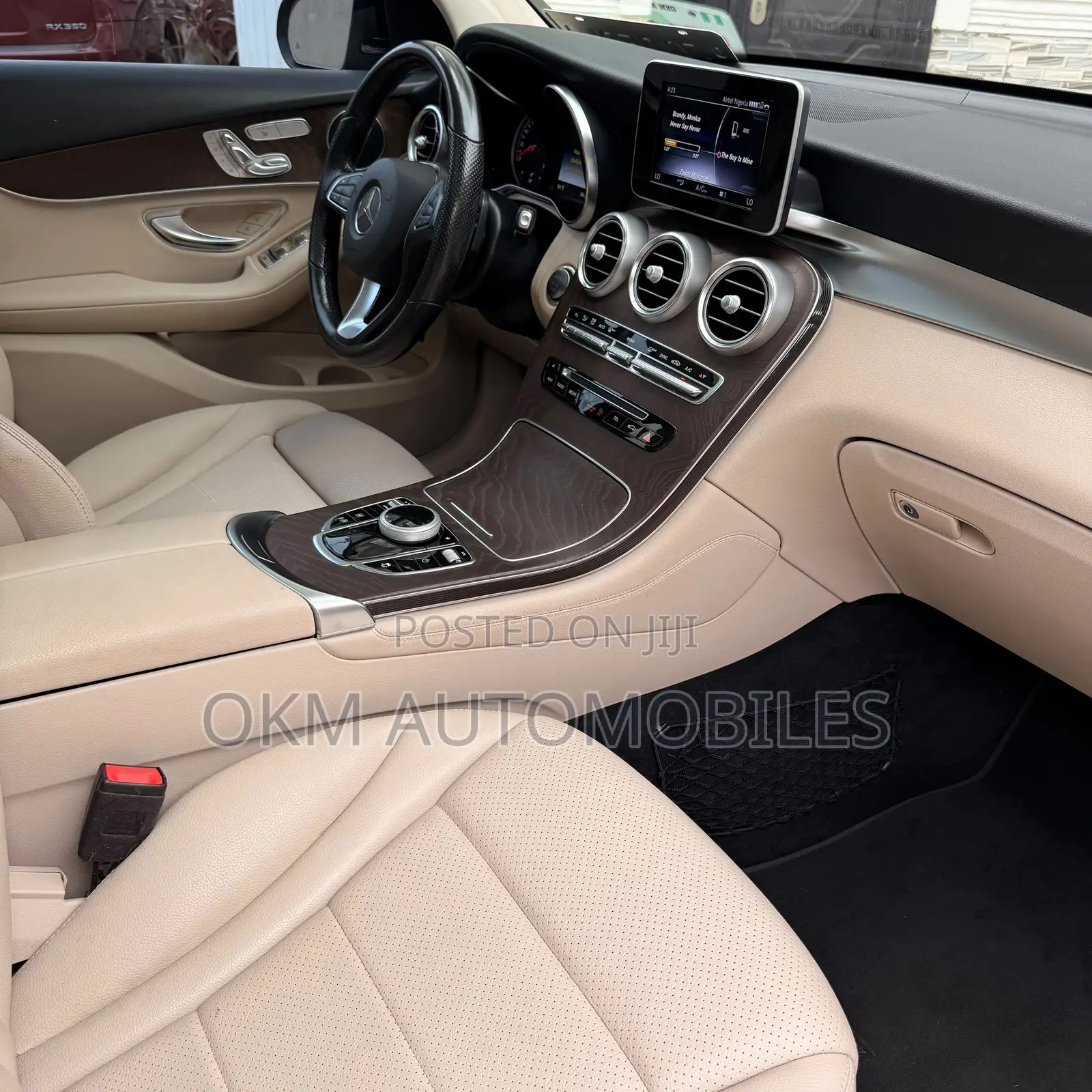Mercedes-Benz GLC-Class 2019 Blue