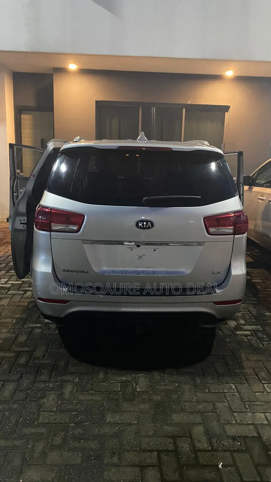 Kia Sedona EX 2018 Silver