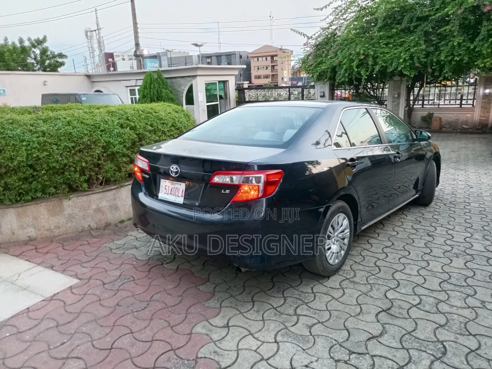 Toyota Camry LE 4dr Sedan (2.5L 4cyl 6A) 2012 Black