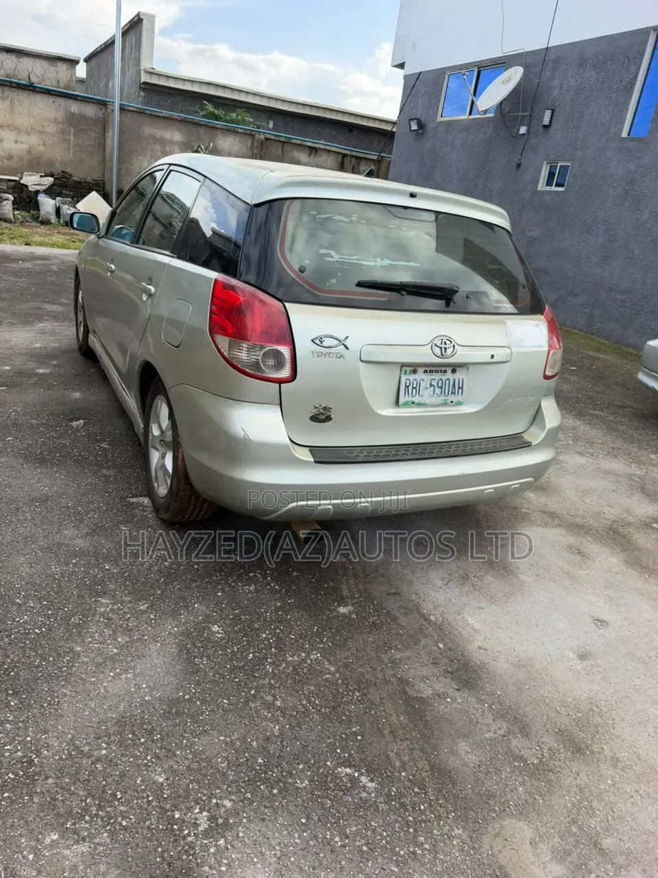 Toyota Matrix Standard FWD (1.8L 4cyl 5M) 2004 Silver