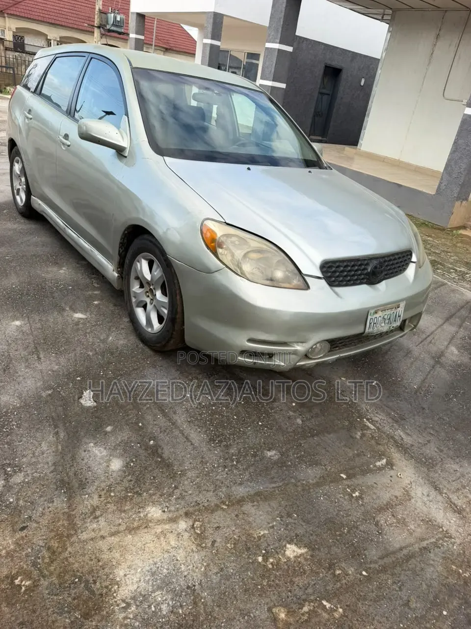 Toyota Matrix Standard FWD (1.8L 4cyl 5M) 2004 Silver