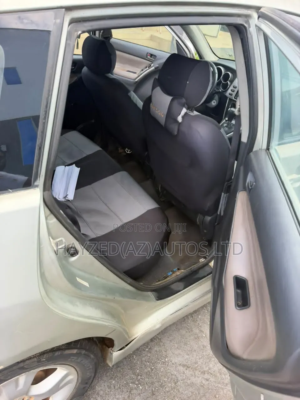 Toyota Matrix Standard FWD (1.8L 4cyl 5M) 2004 Silver