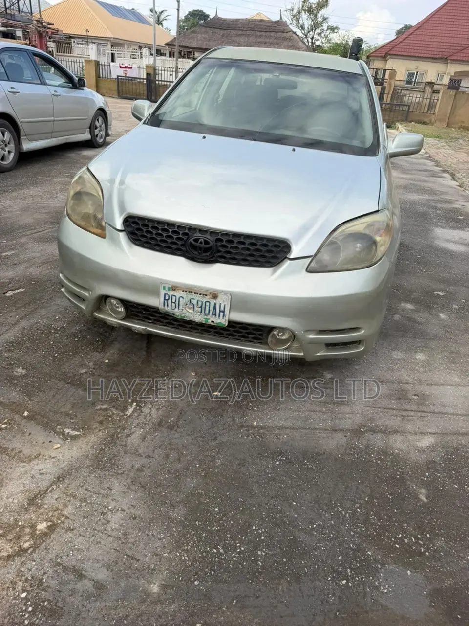 Toyota Matrix Standard FWD (1.8L 4cyl 5M) 2004 Silver
