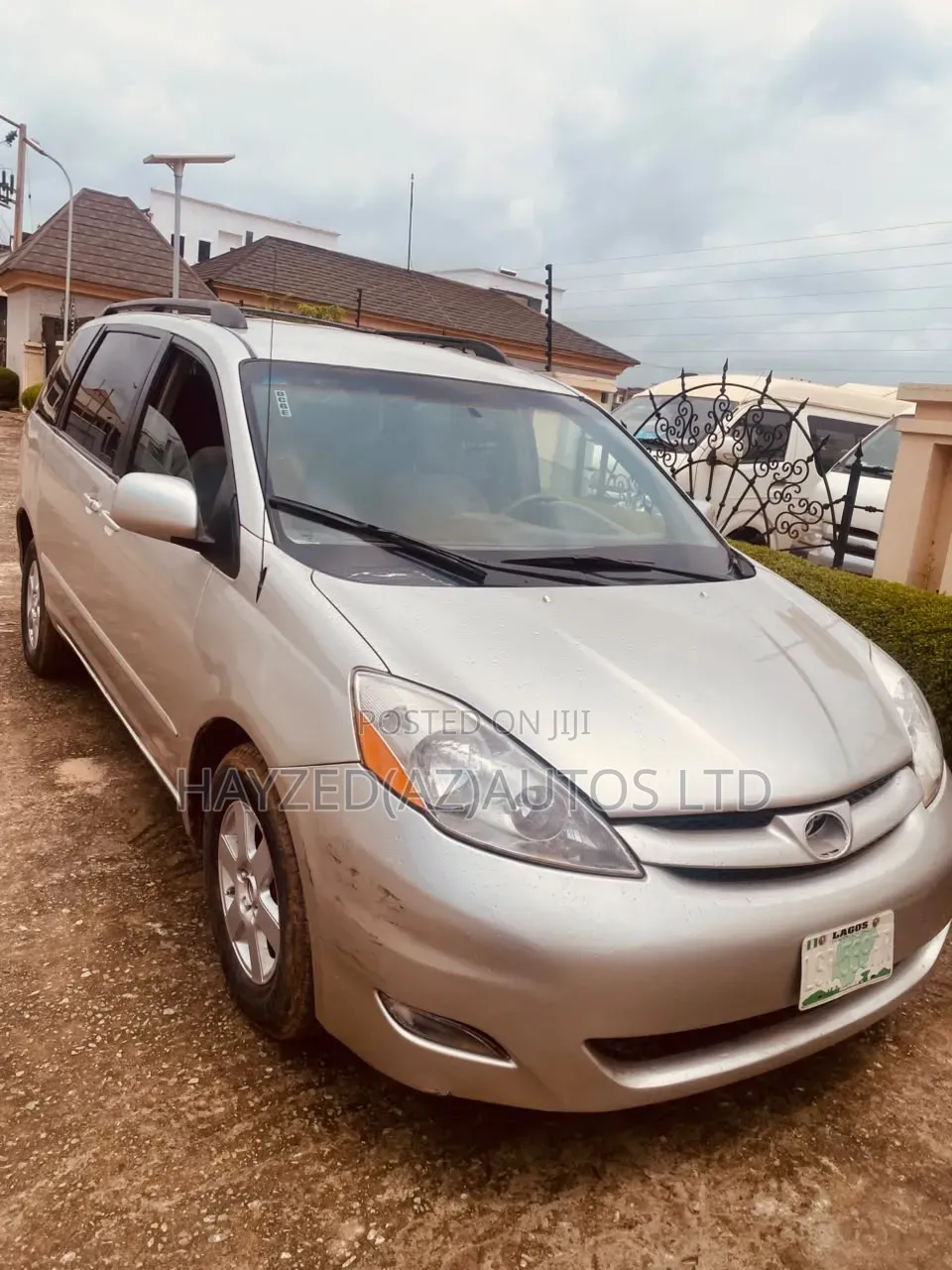 Toyota Sienna CE AWD 2007 Gold
