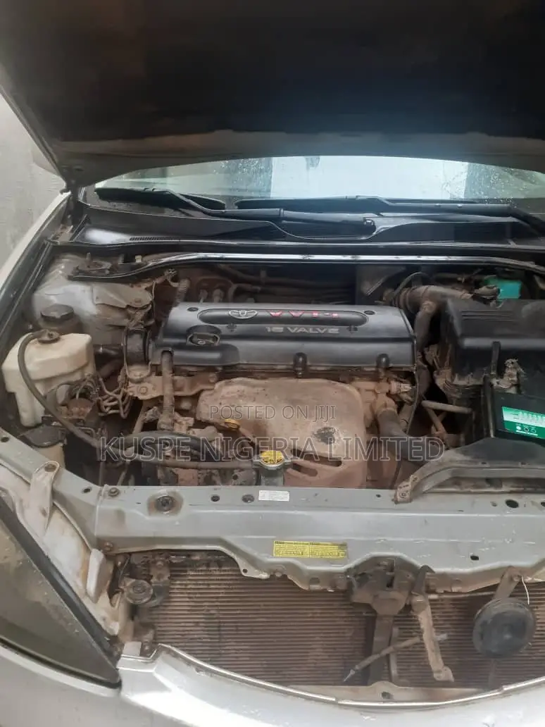 Toyota Camry SE V6 4dr Sedan (3.3L 6cyl 5A) 2004 Silver
