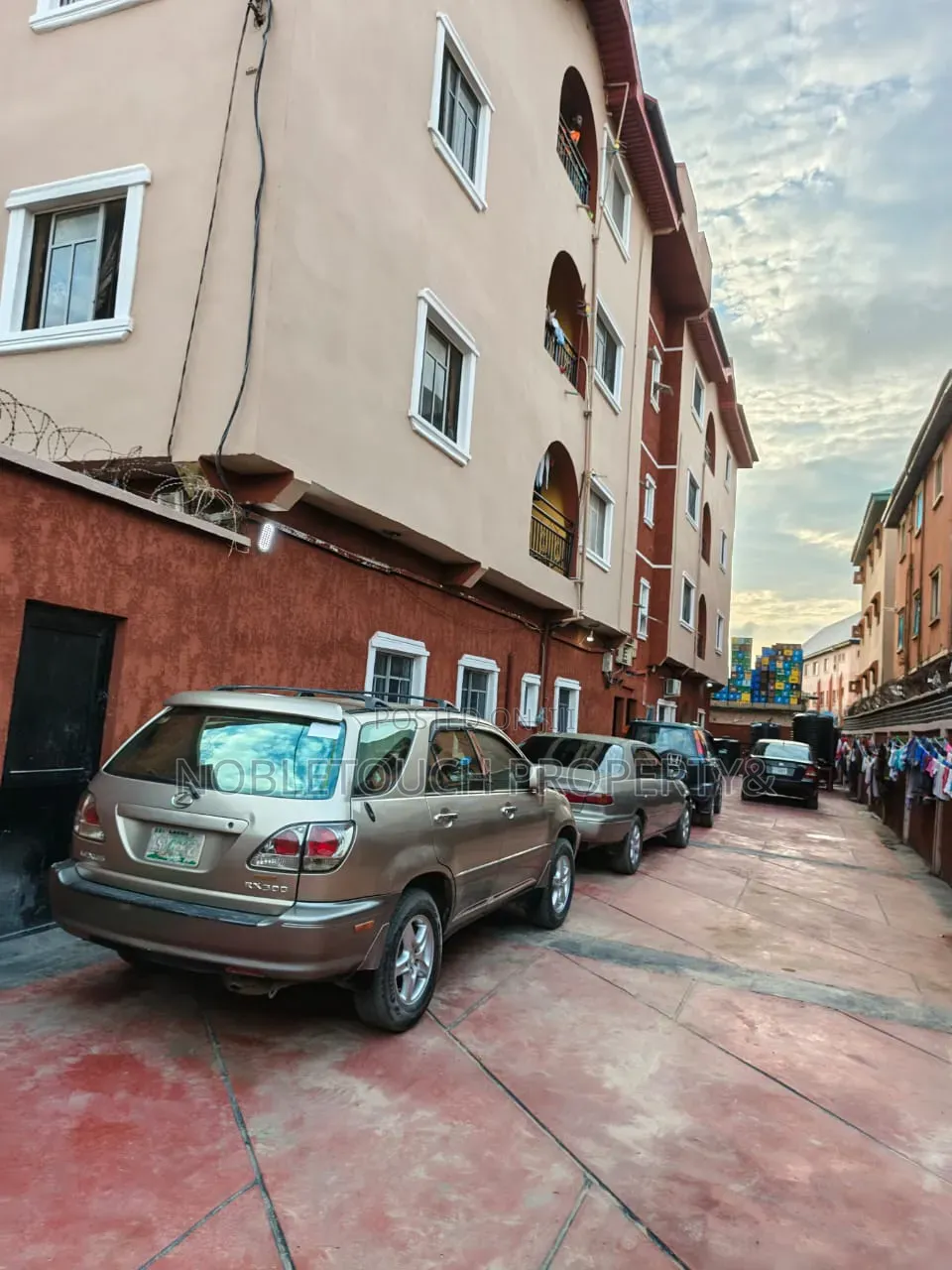 10bdrm Block of Flats in Satellite Town Lagos for sale