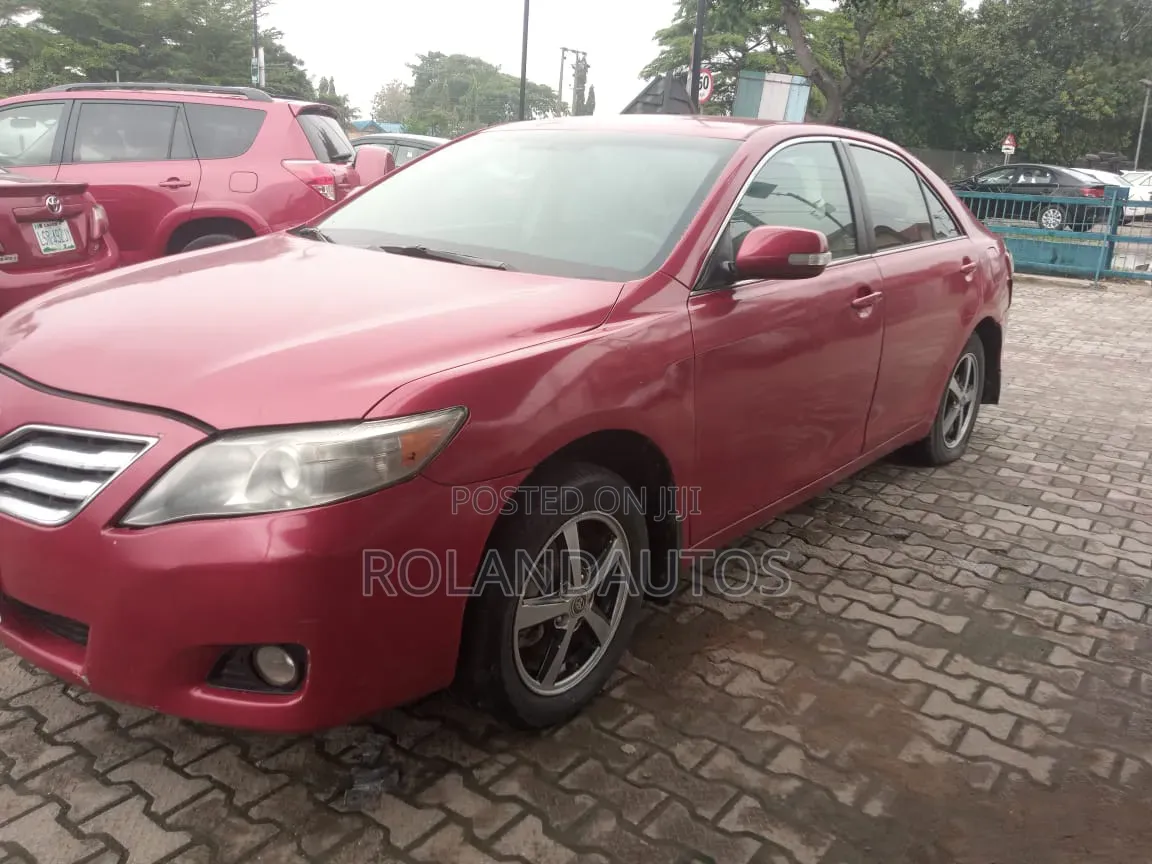 Toyota Camry 2011 Red