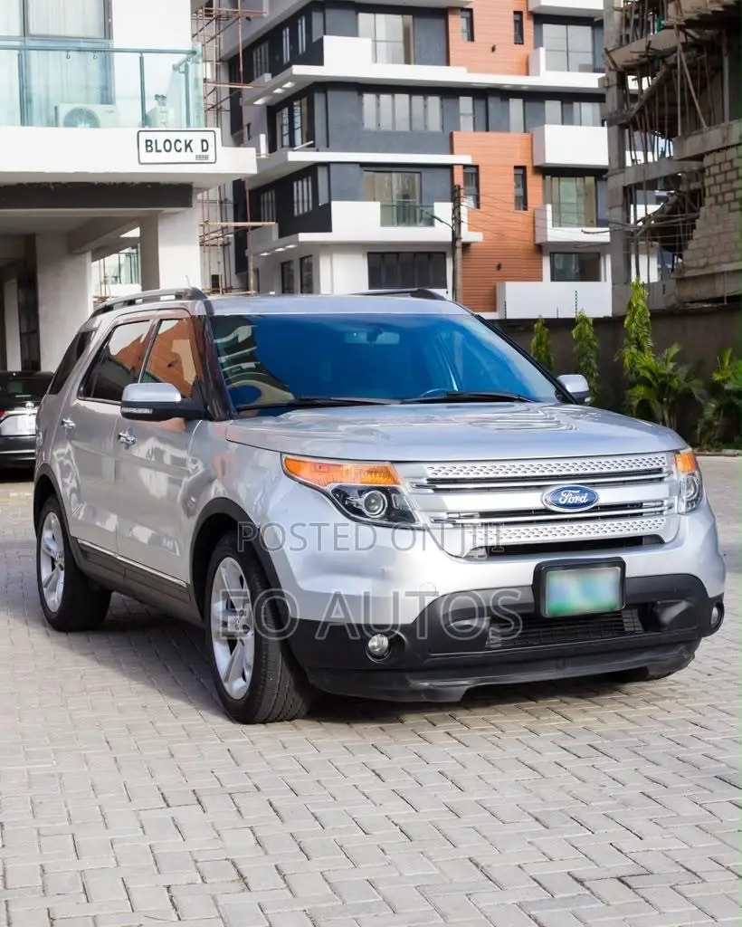 Ford Explorer Limited 4dr SUV AWD (3.5L 6cyl 6A) 2015 Silver
