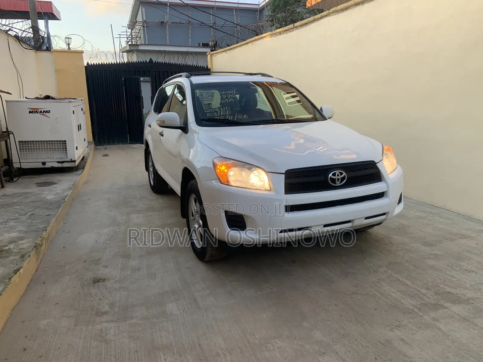 Toyota RAV4 2.5 4x4 2012 White