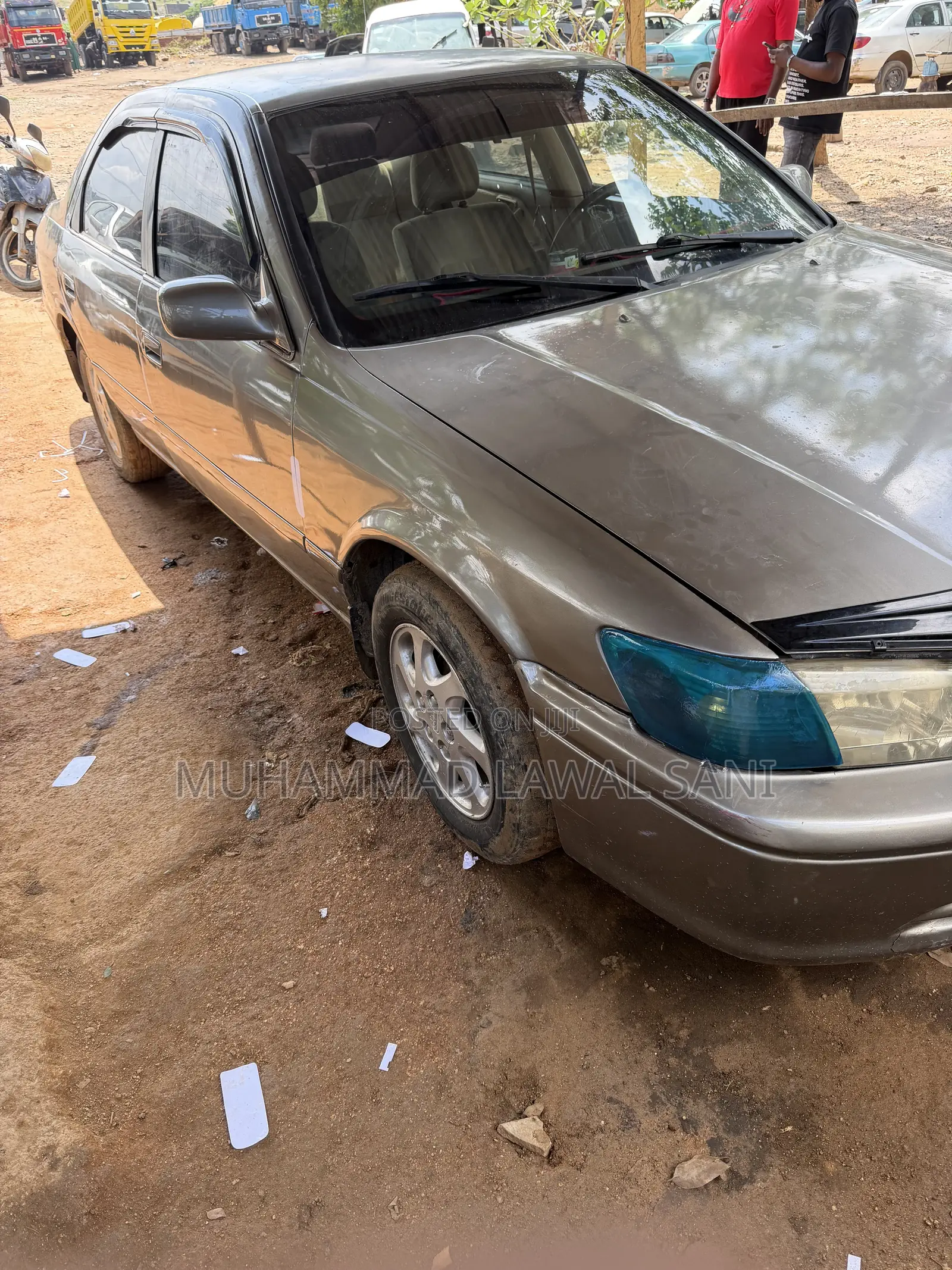 Toyota Camry 2000 Gray