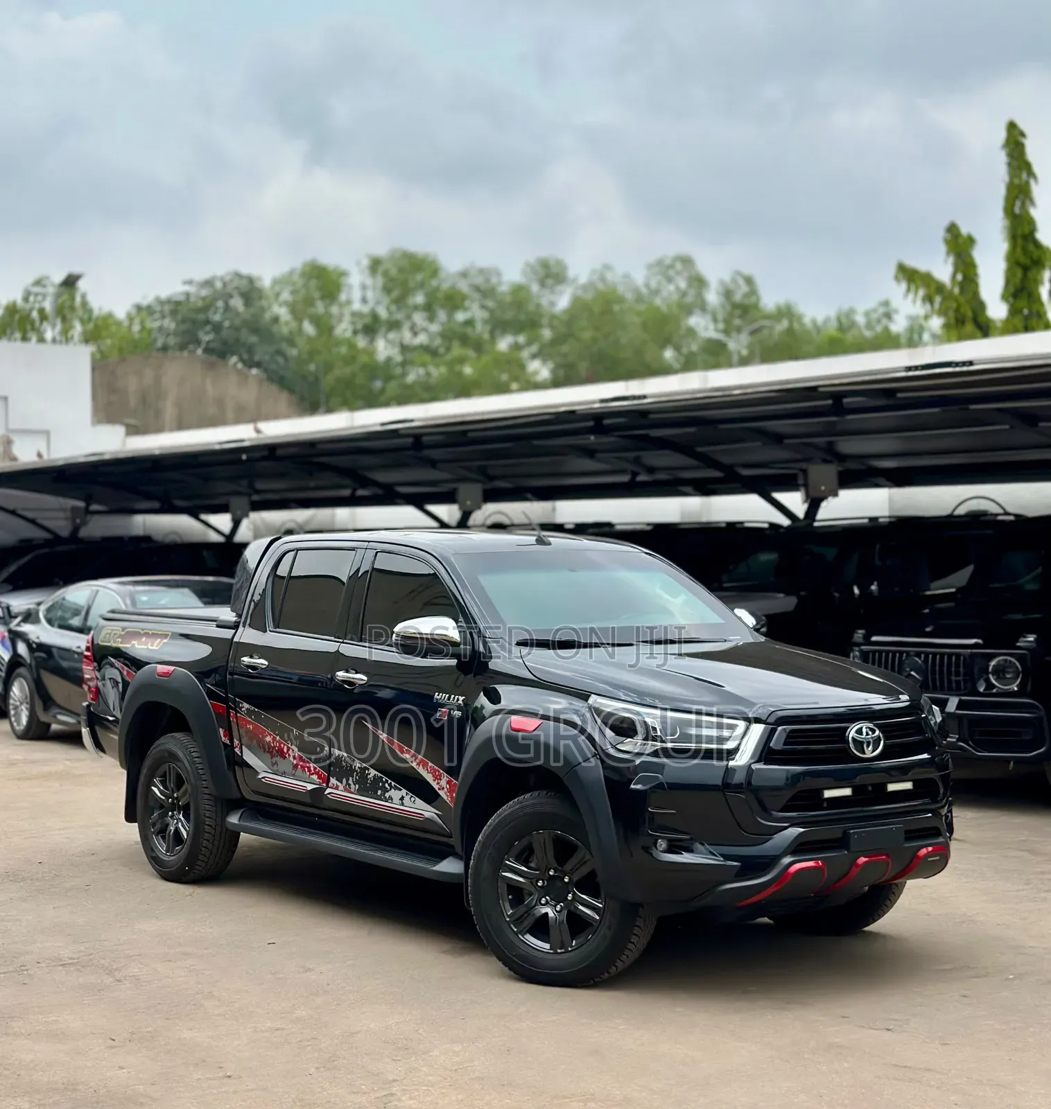 New Toyota Hilux 2025 Black