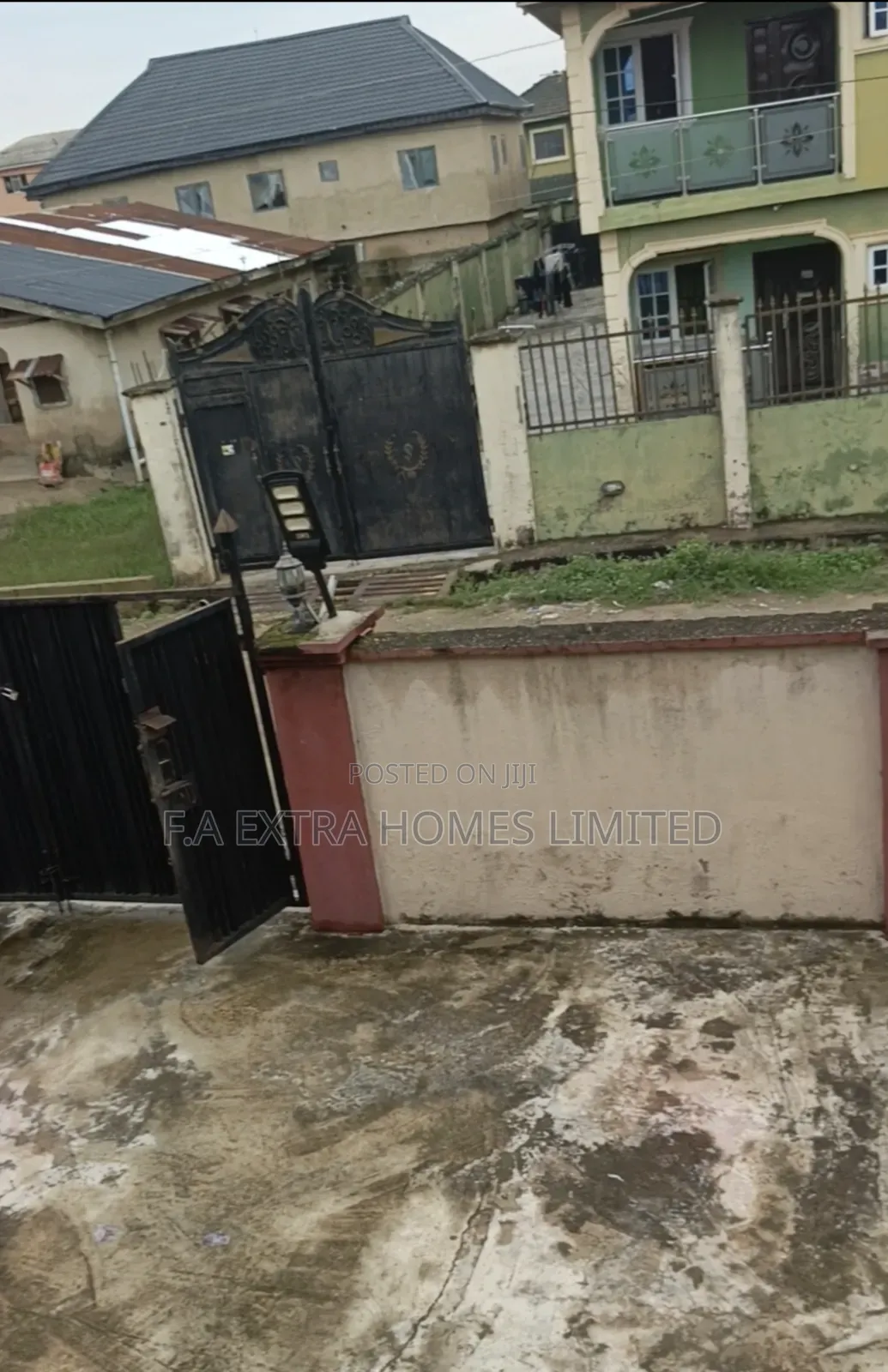 3bdrm Block of Flats in Agric for sale