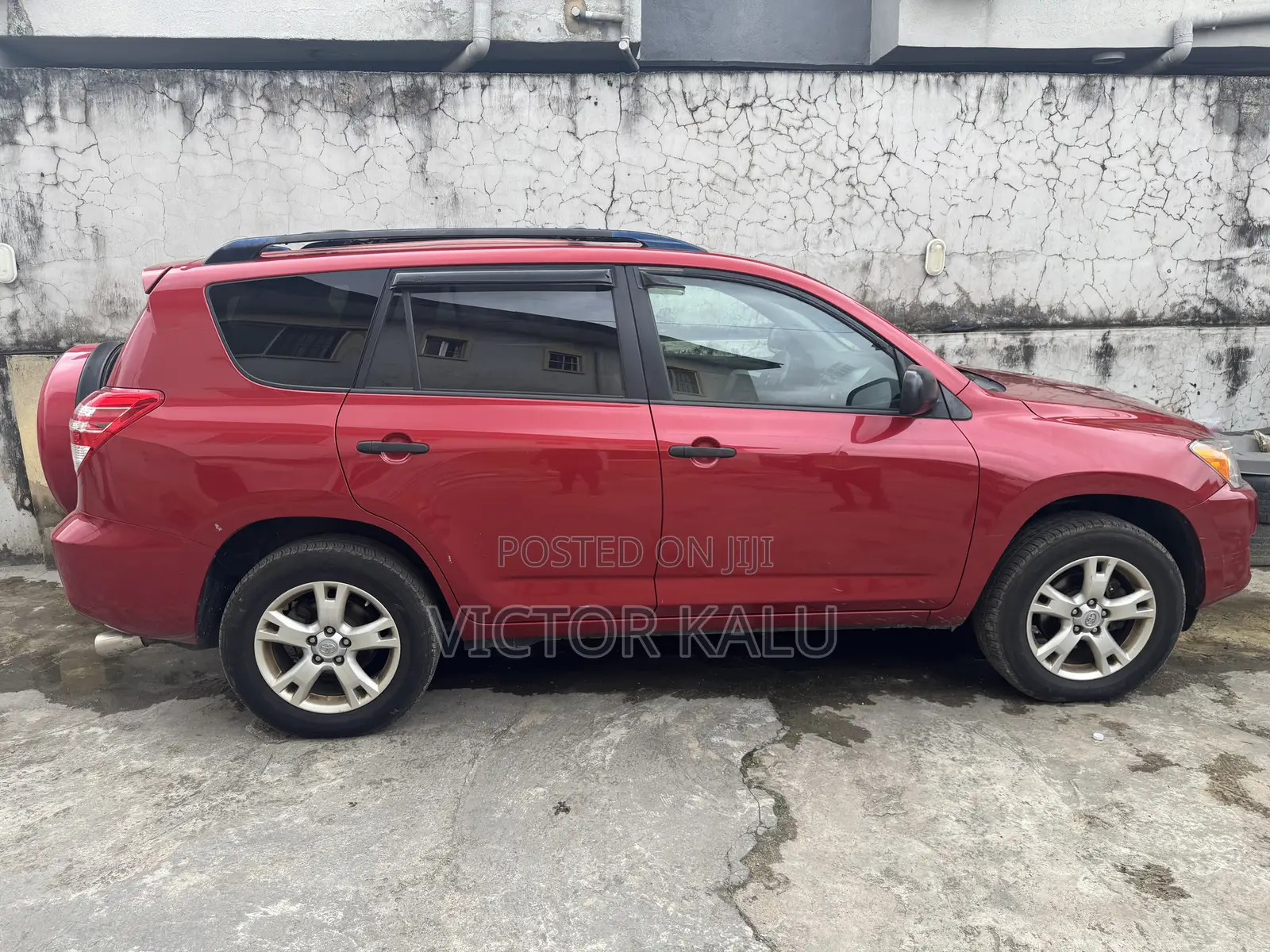 Toyota RAV4 V6 2009 Red