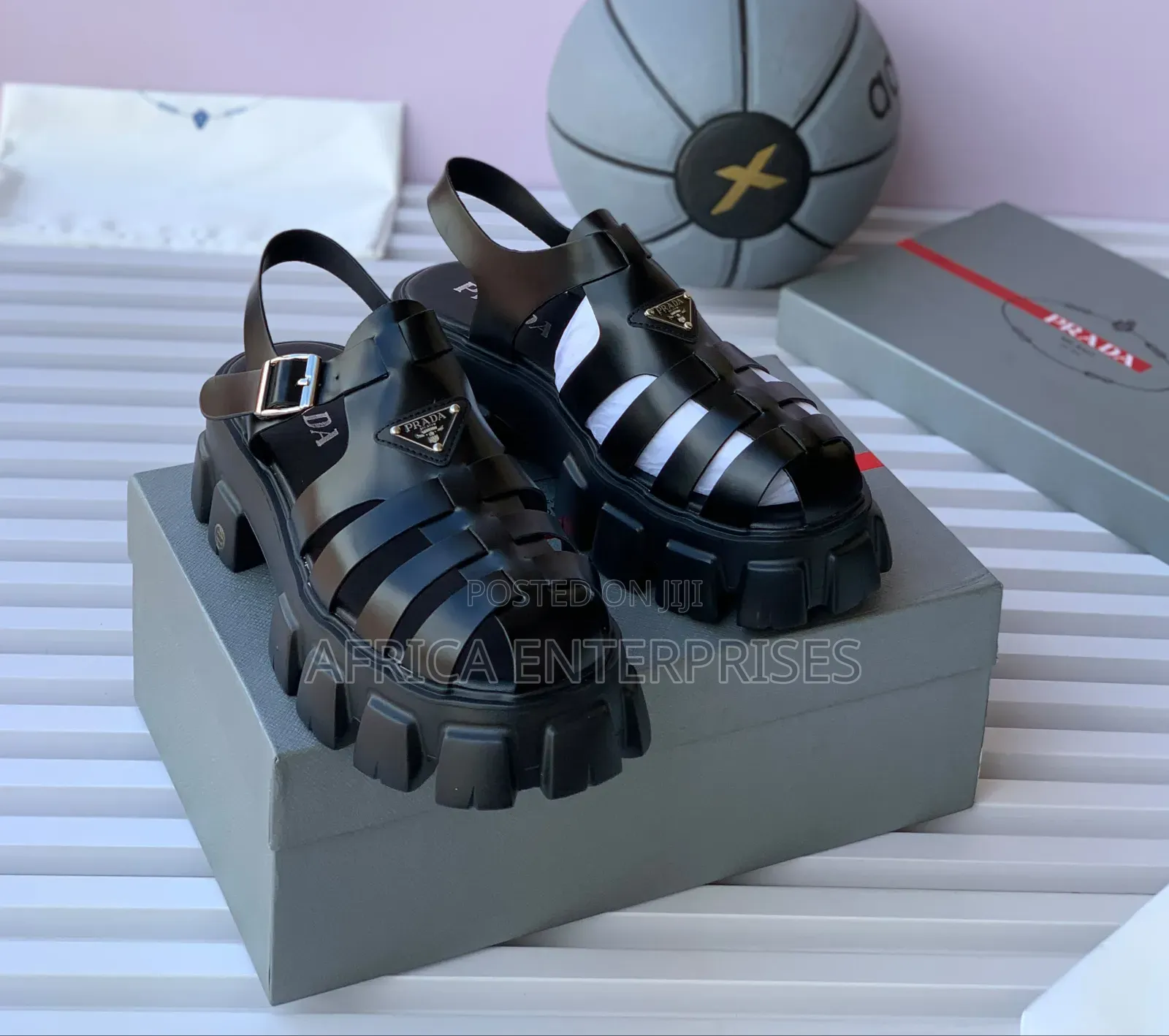 Prada Sanders Very Good Quality