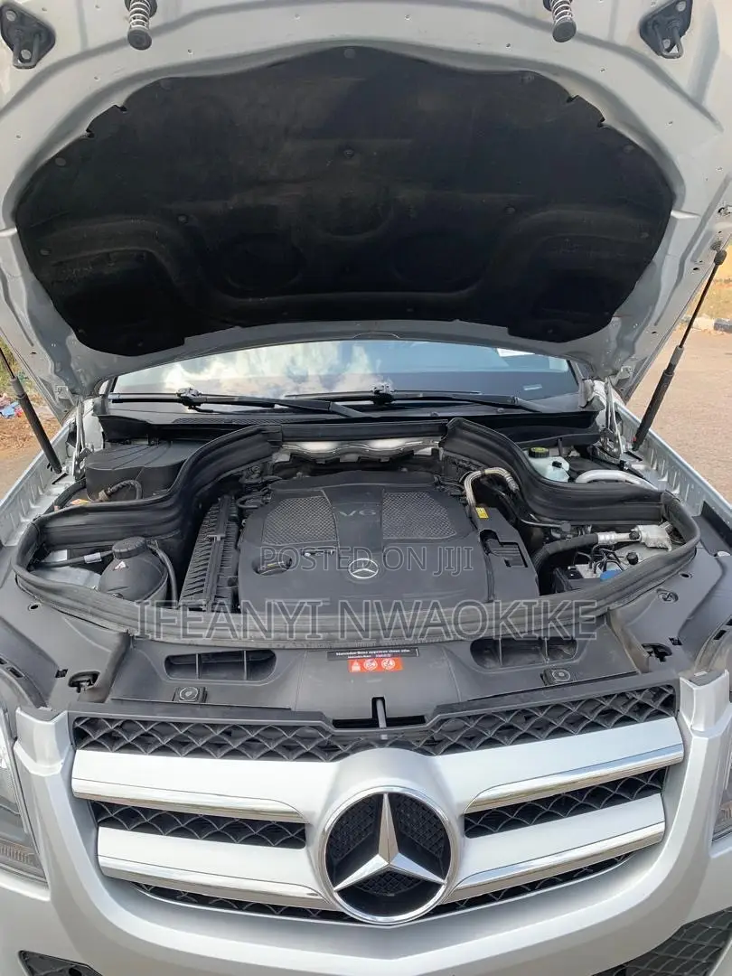 Mercedes-Benz GLK-Class 350 2014 Silver