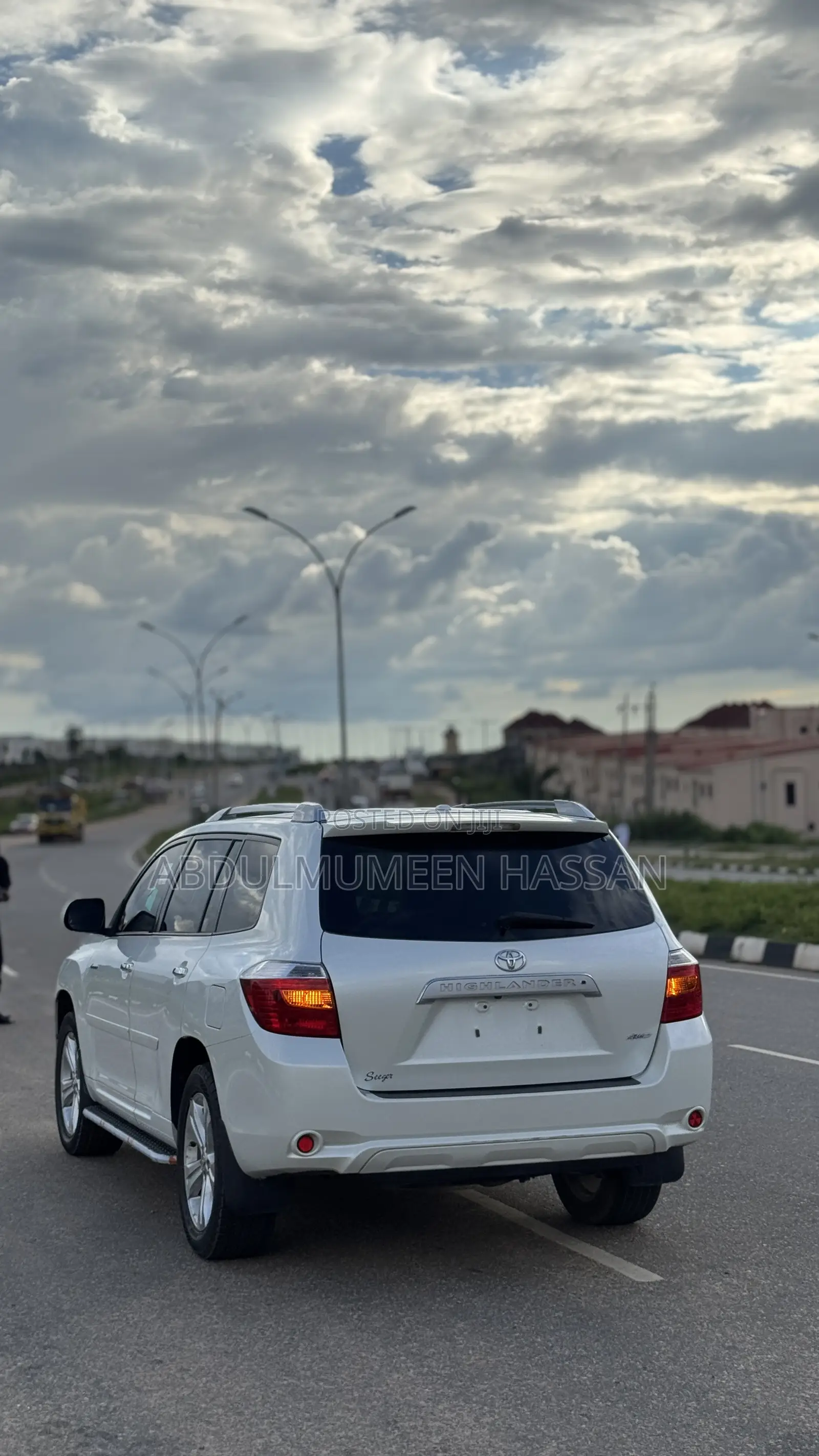 Toyota Highlander Limited 2010 White