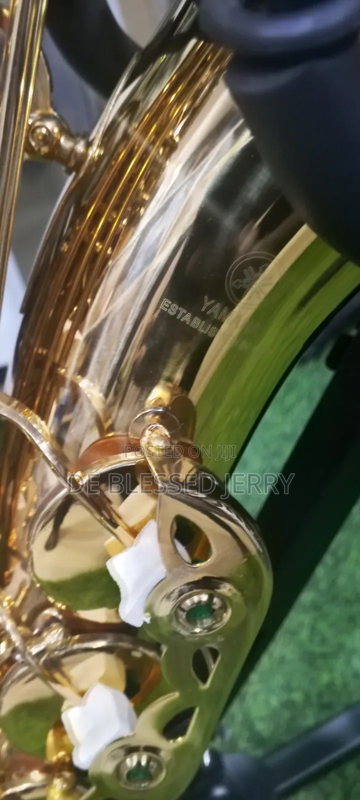 Yamaha Auto Saxophone Gold Color