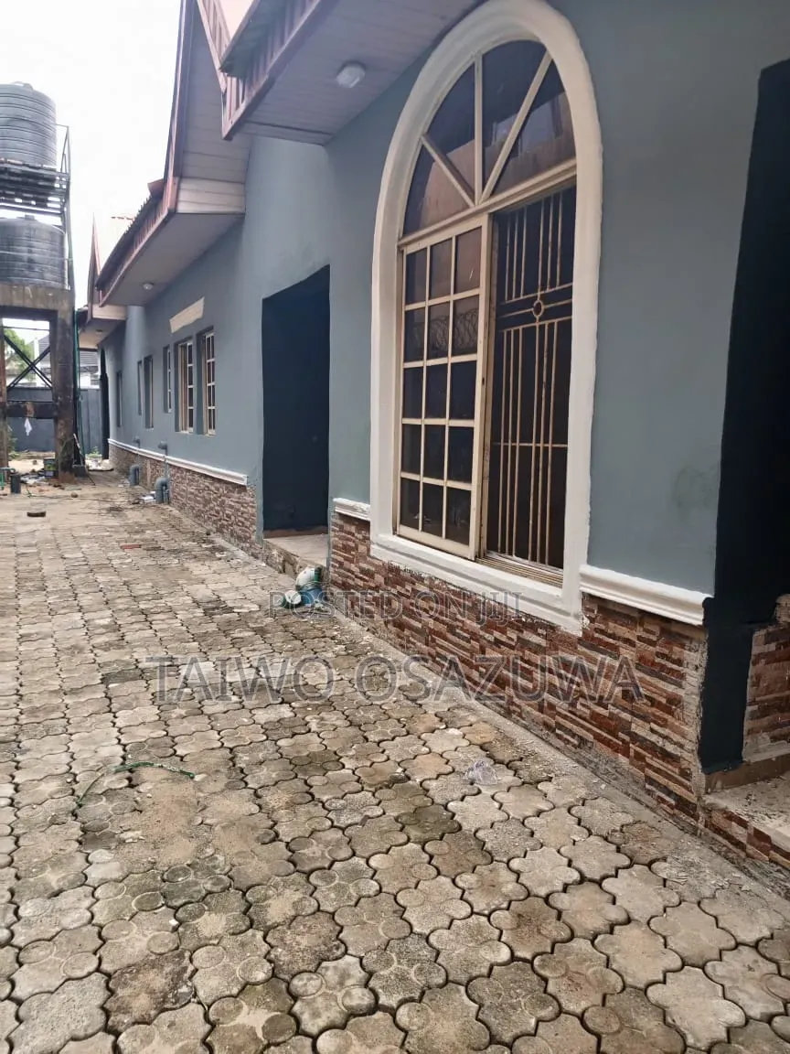 Mini Flat in Badore for rent