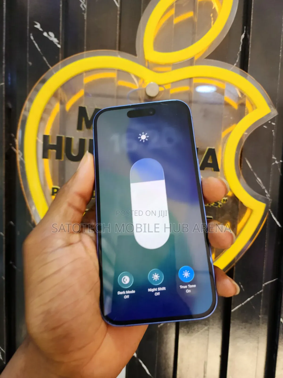 New Apple iPhone 16 128 GB Blue
