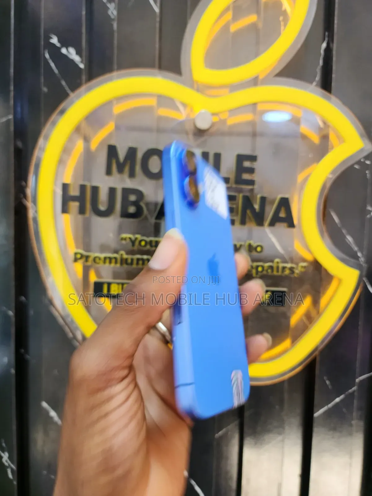 New Apple iPhone 16 128 GB Blue