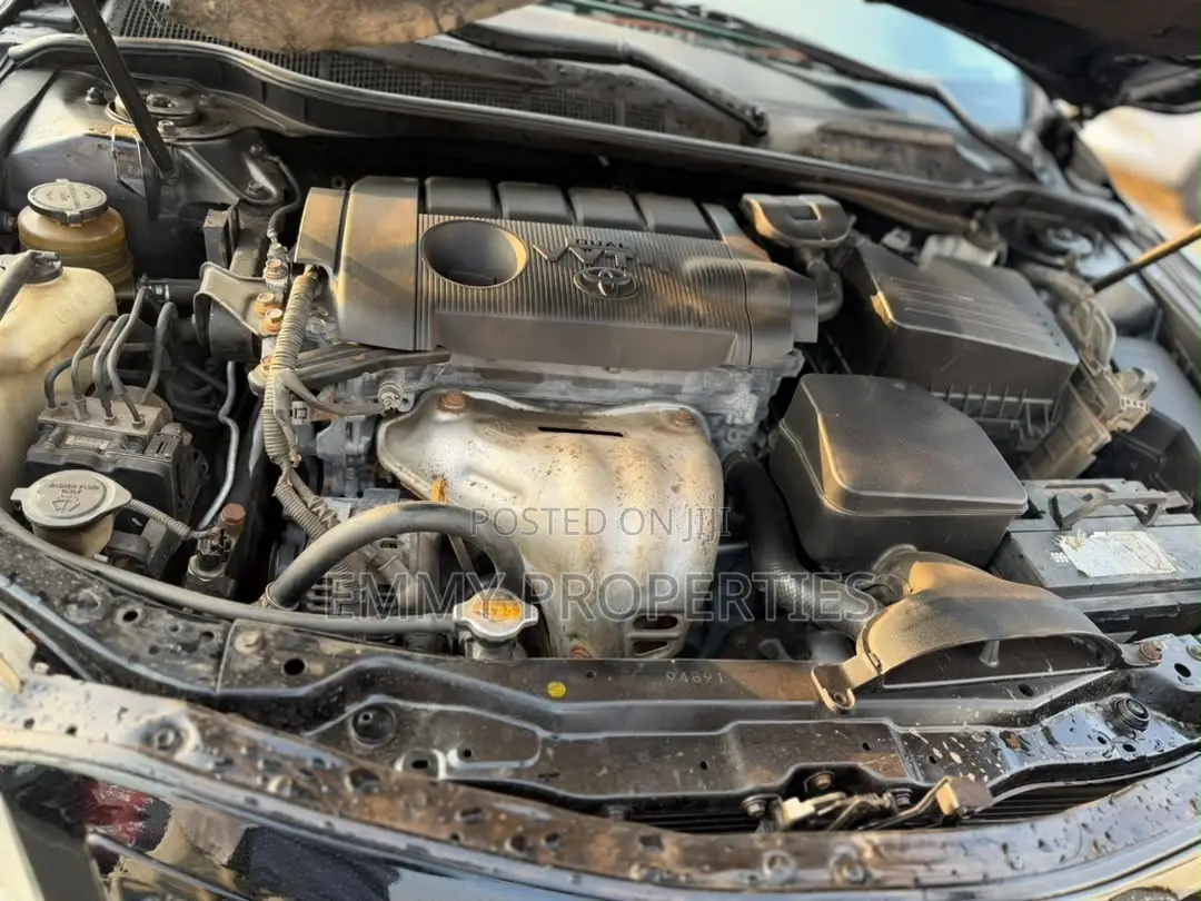 Toyota Camry SE 4dr Sedan (2.5L 4cyl 6AM) 2010 Black