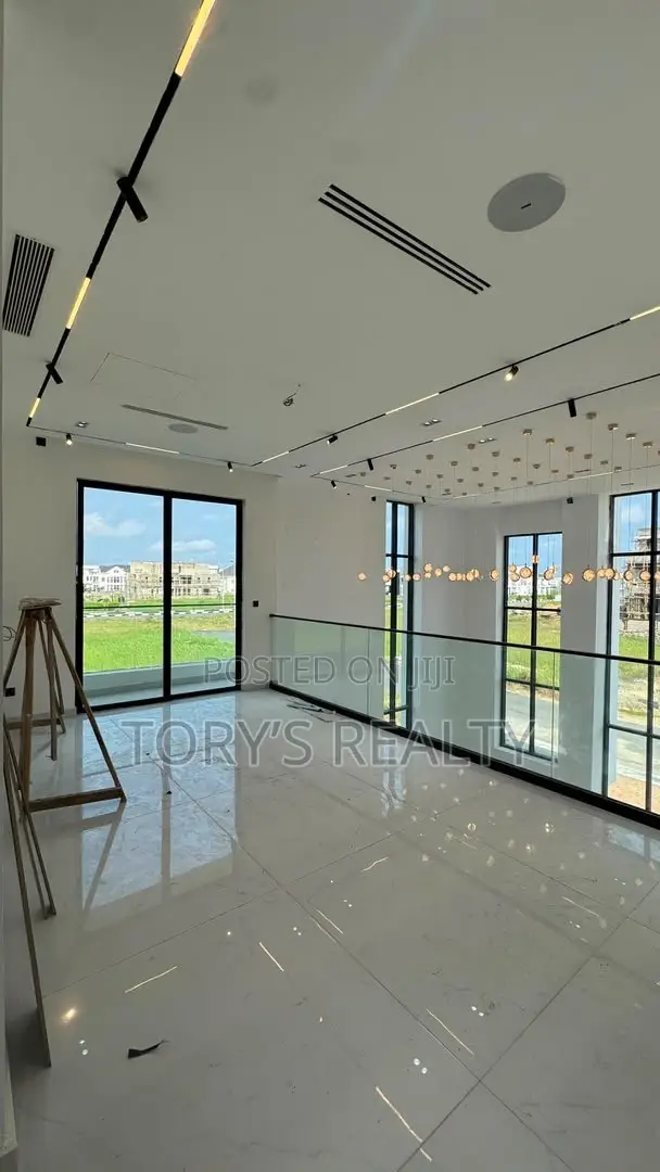 5bdrm Duplex in Ikate for rent