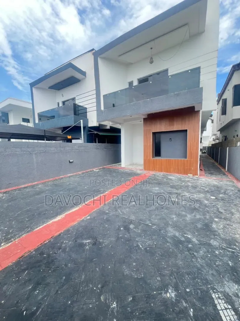 4bdrm Duplex in Sangotedo for sale