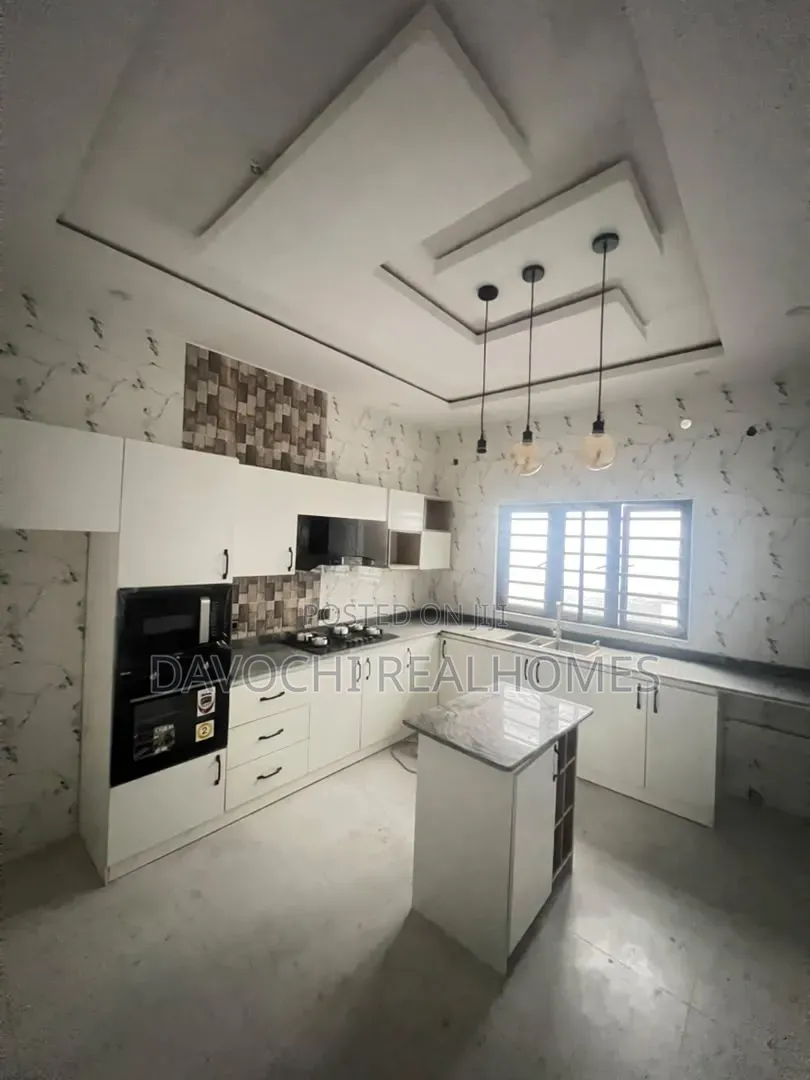 4bdrm Duplex in Sangotedo for sale