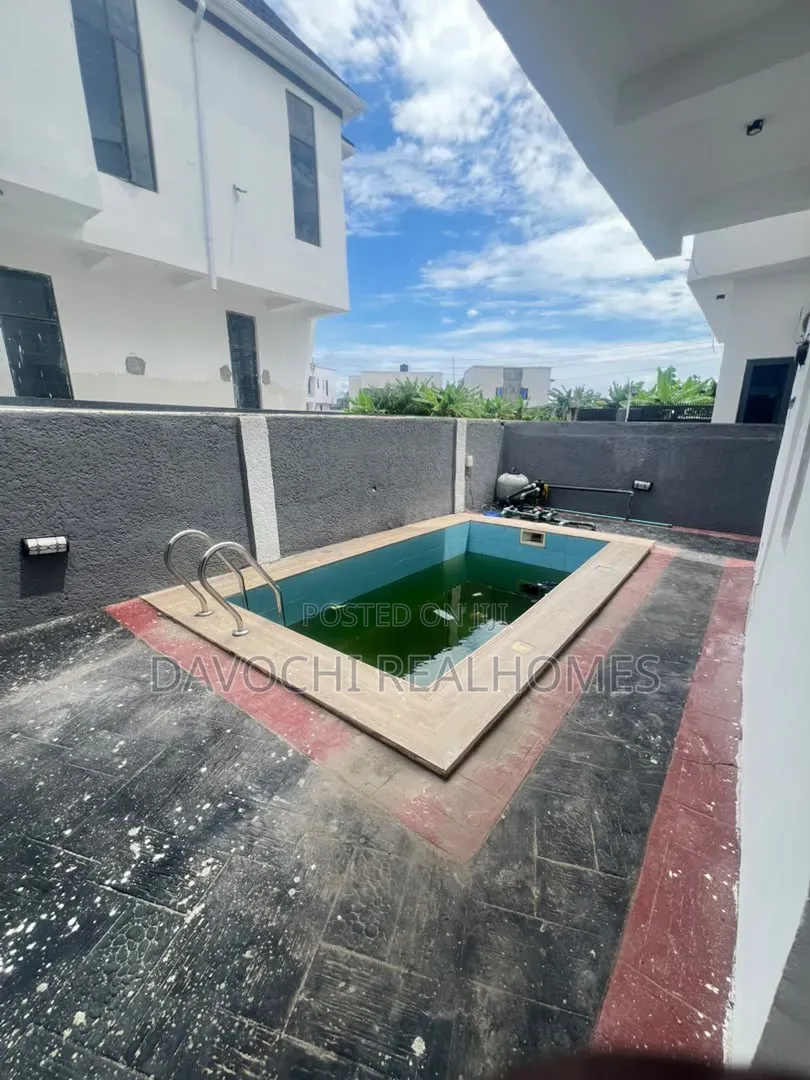 4bdrm Duplex in Sangotedo for sale