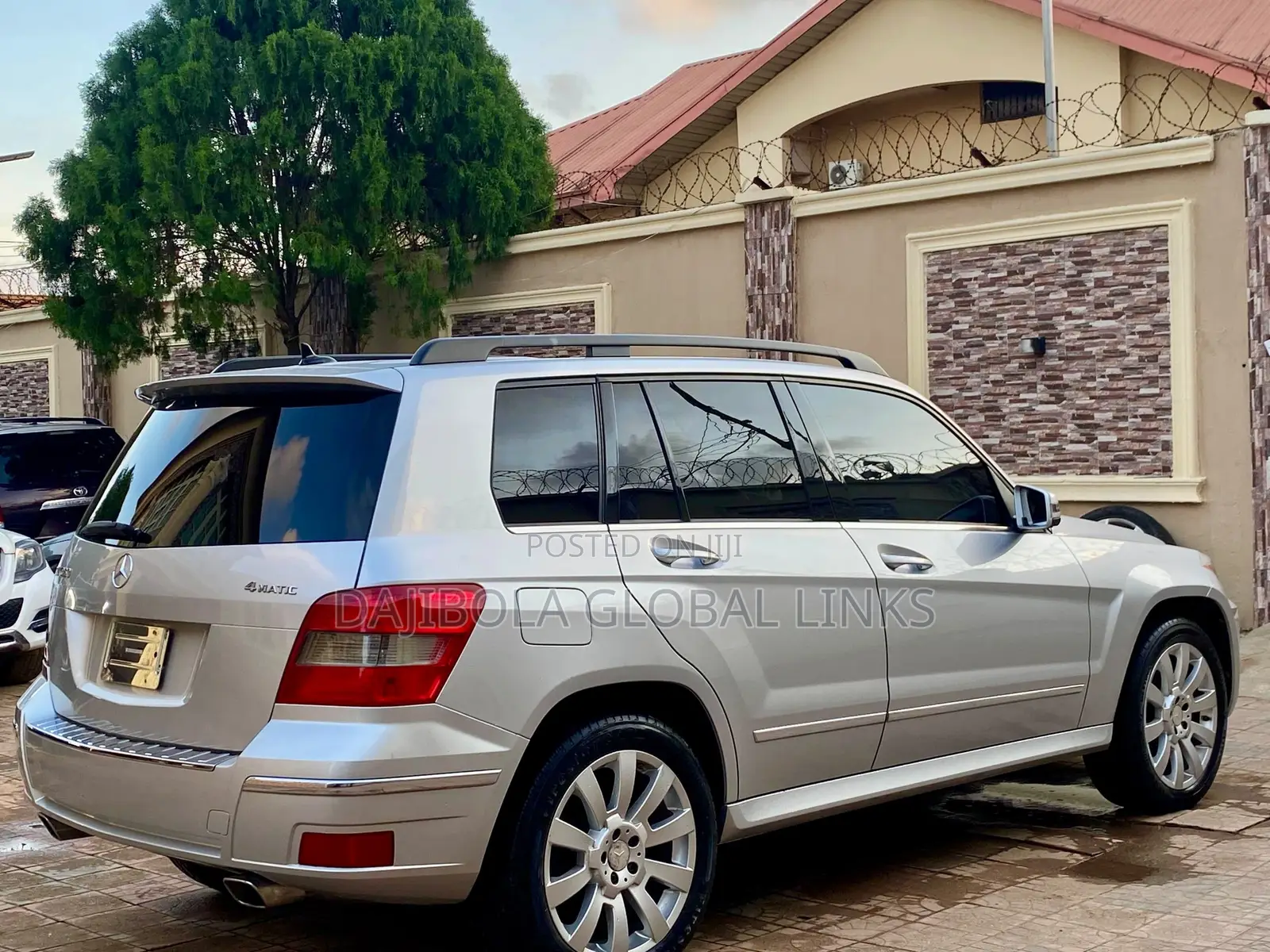 Mercedes-Benz GLK-Class 350 4MATIC 2012 Silver