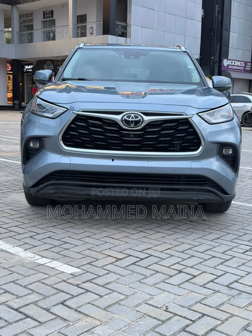 Toyota Highlander 2022 Blue