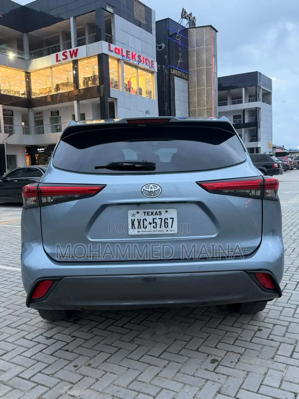 Toyota Highlander 2022 Blue