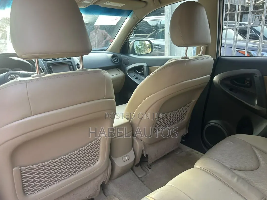 Toyota RAV4 3.5 Limited 2012 Gold
