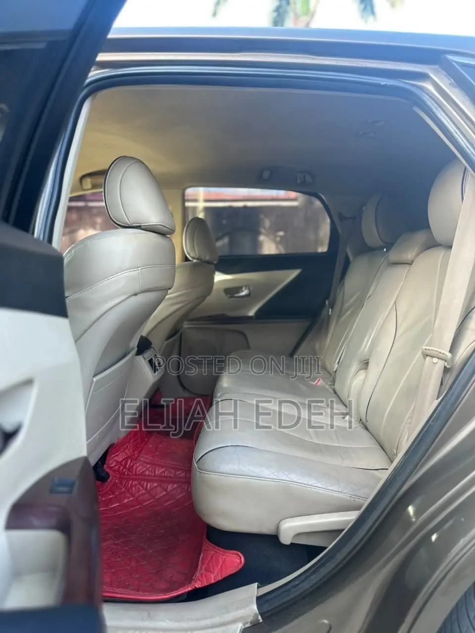 Toyota Venza LE 2010 Brown