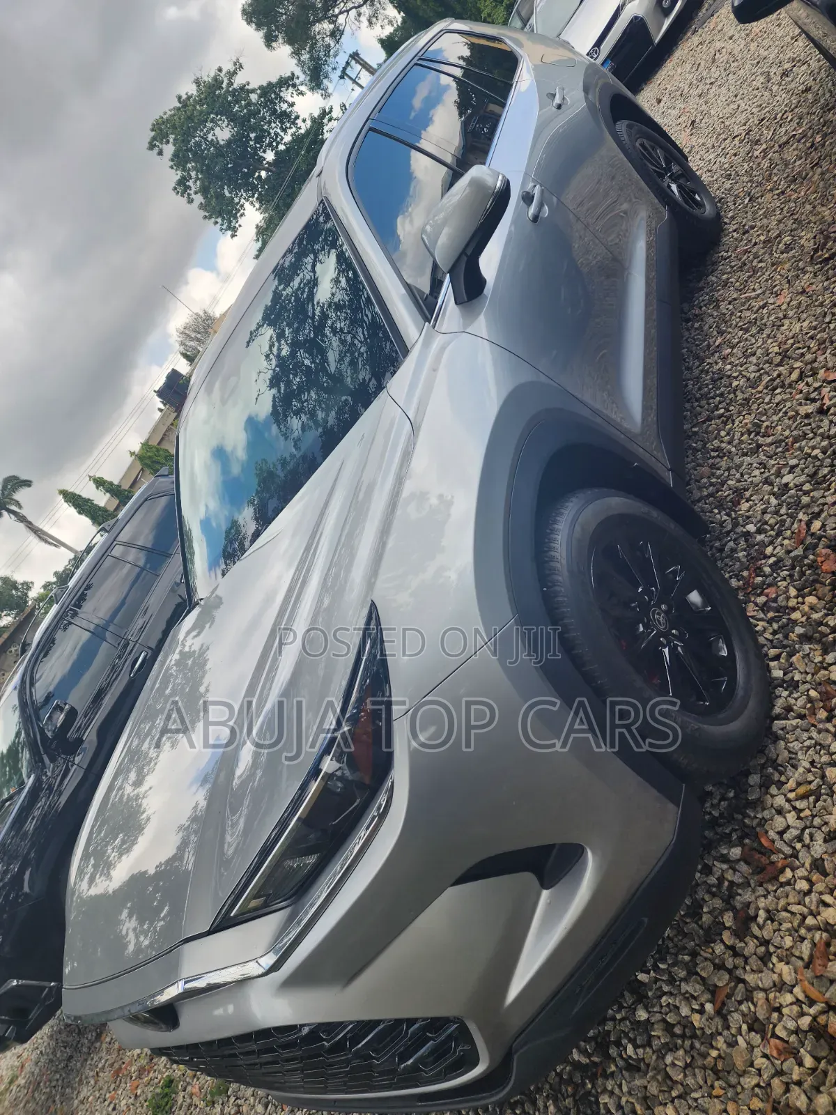 Toyota Highlander 2024 Silver