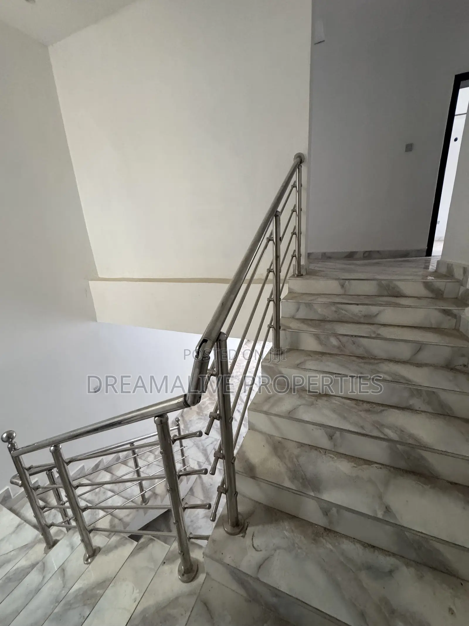 3bdrm Duplex in Trans Estate, Dawaki for rent