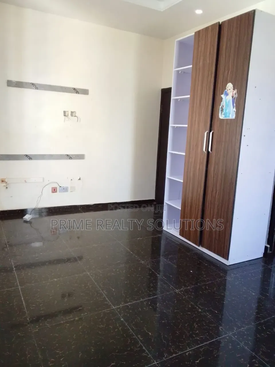 1bdrm Shared Apartment in Lekki Gardens Estate for rent