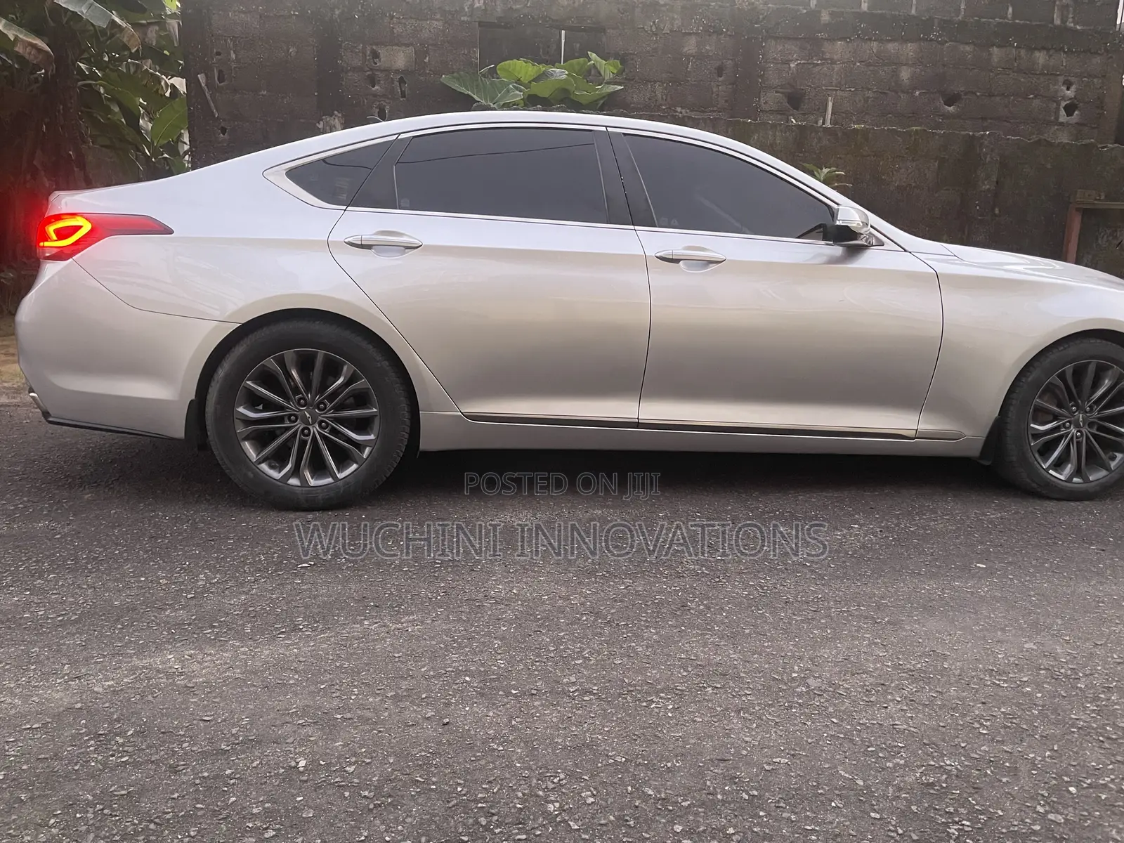 Hyundai Genesis 3.8 4dr Sedan (3.8L 6cyl 8A) 2015 Silver