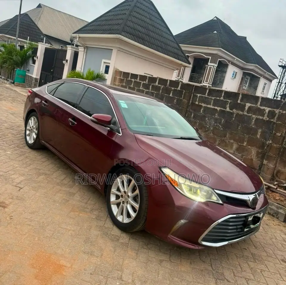 Toyota Avalon 2013 Red