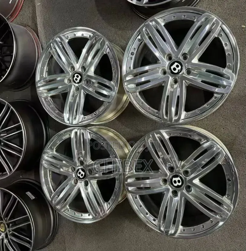 Set of Rim Bentley Bentaga Set