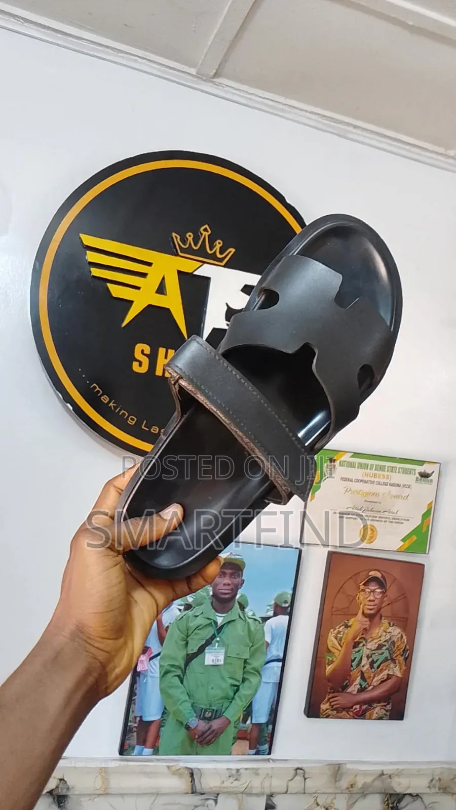 At Signature Slide in Jet Black