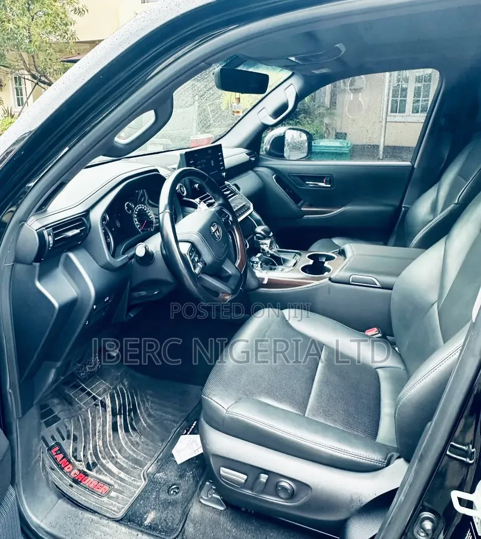 Toyota Land Cruiser 2021 Black