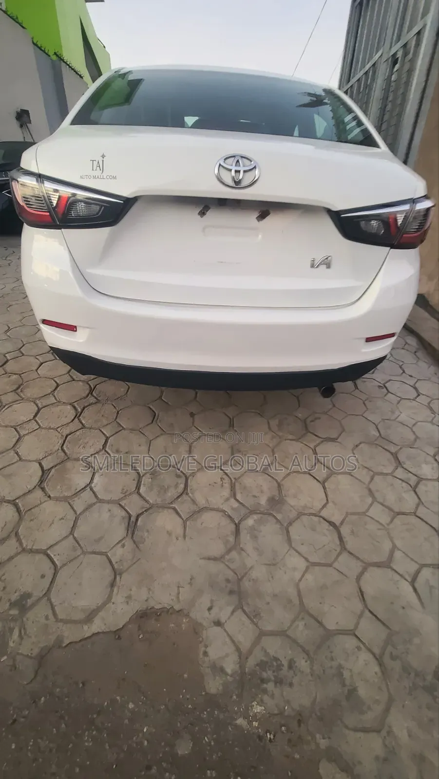 Toyota Yaris iA 1.5 FWD 2017 White
