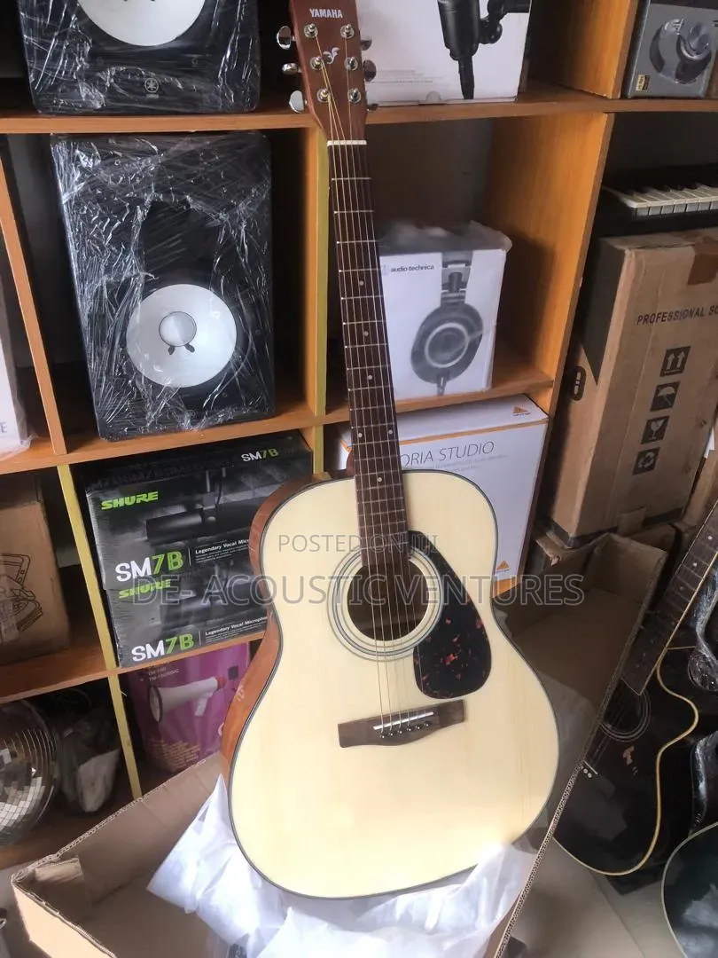 Original Yamaha Acoustic Guitar