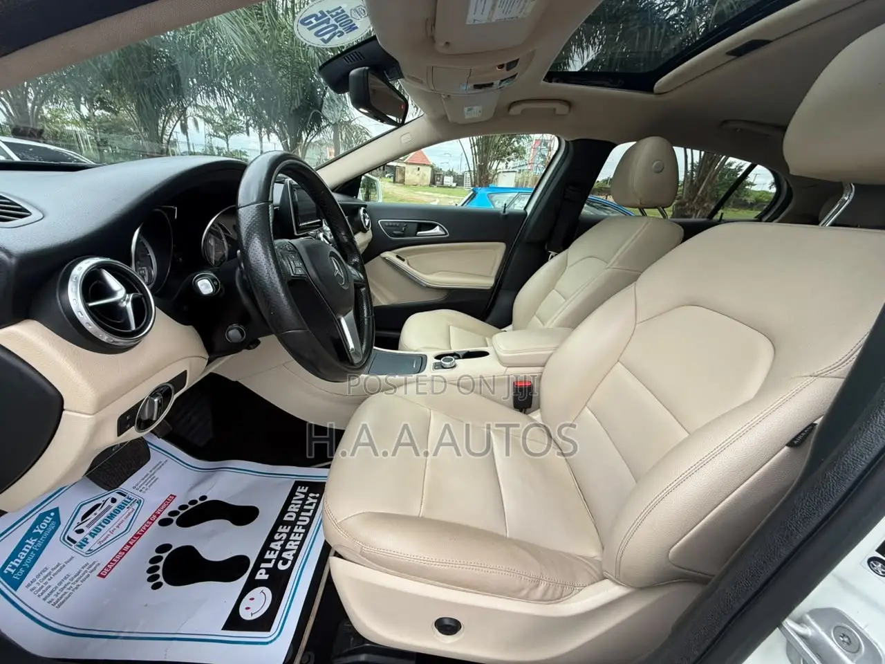 Mercedes-Benz GLA 250 2015 White