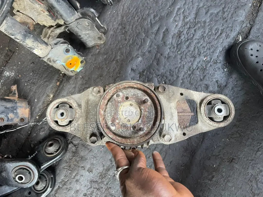 Back Axle Toyota RAV4 2008 - 2014