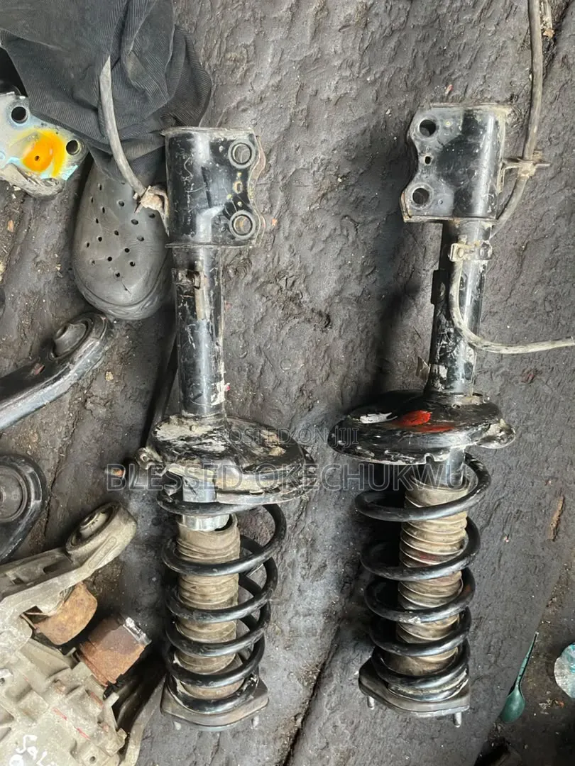 Back Shock Absorber Toyota Highlander 2008 - 2012 and Toyota Venza