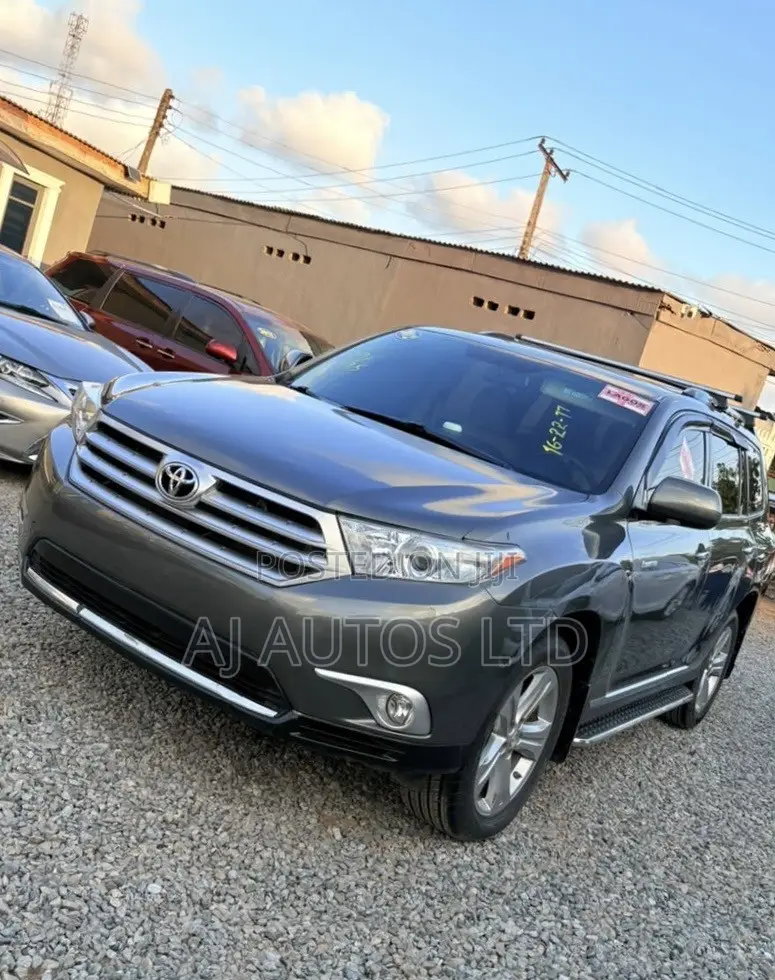 Toyota Highlander 2012 Gray